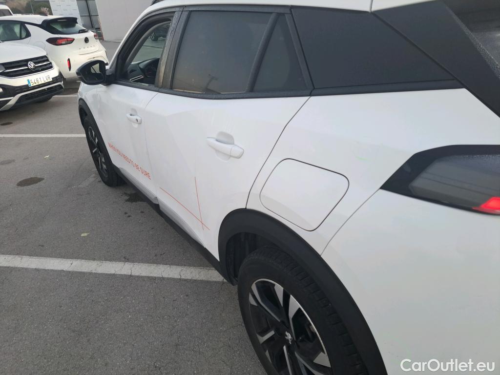  Peugeot  2008 PEUGEOT  / 2019 / 5P / todoterreno Allure BlueHDI 81kW (110CV) #5