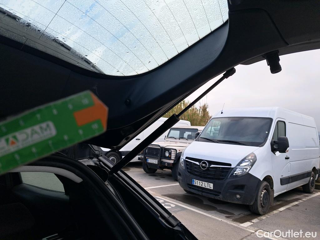  Peugeot  2008 PEUGEOT  / 2019 / 5P / todoterreno Active BlueHDI 81kW (110CV) #19