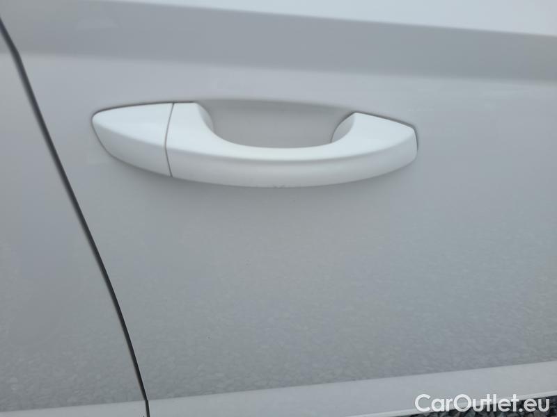  Skoda  Fabia  Combi (2015) Com.1.0TSI 70 Ambition 5d #8