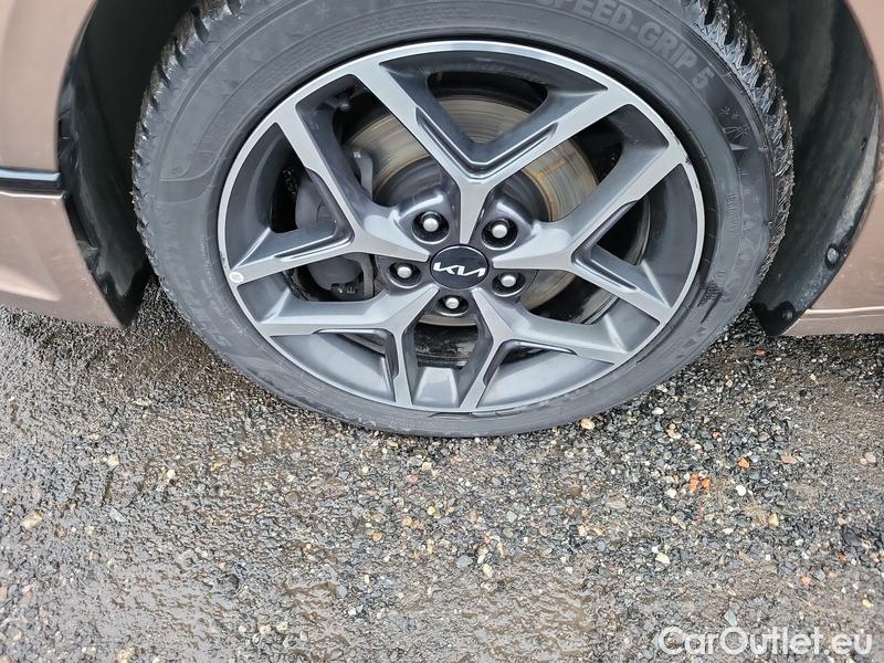  KIA  Cee'd Ceed Sportswagon (2018->) Ceed SW 1.5 T-GDI 118 Top AT #18