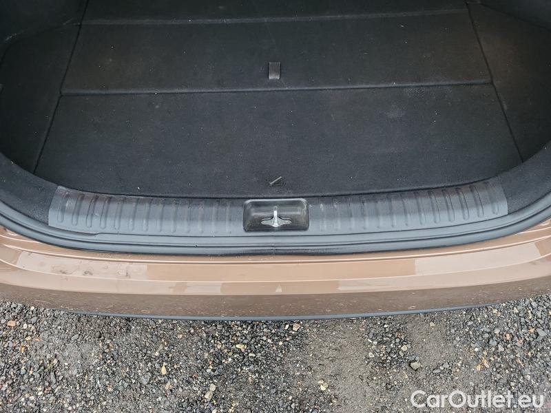  KIA  Cee'd Ceed Sportswagon (2018->) Ceed SW 1.5 T-GDI 118 Top AT #12