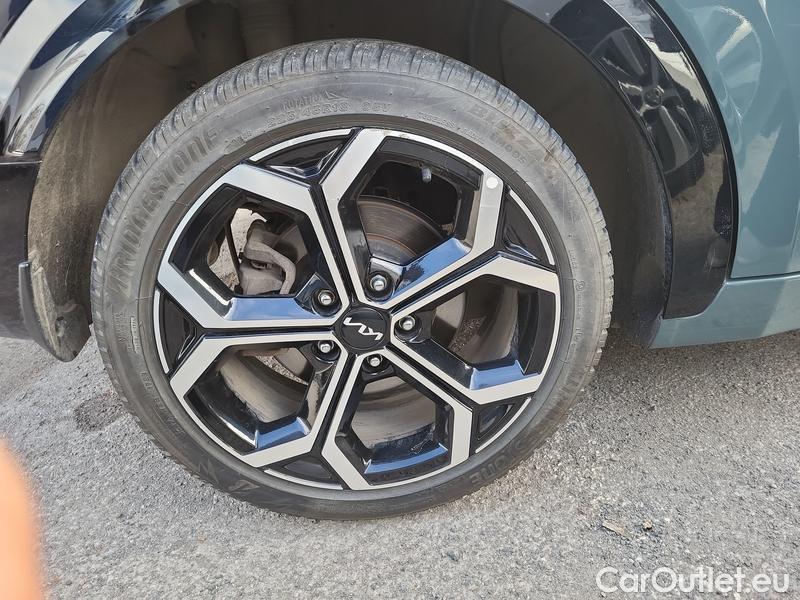  KIA  Niro  (2022)  1.6GDI HEV Premium AT 5d #15