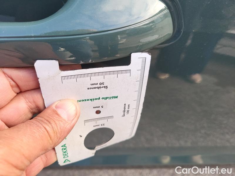  KIA  Niro  (2022)  1.6GDI HEV Premium AT 5d #18