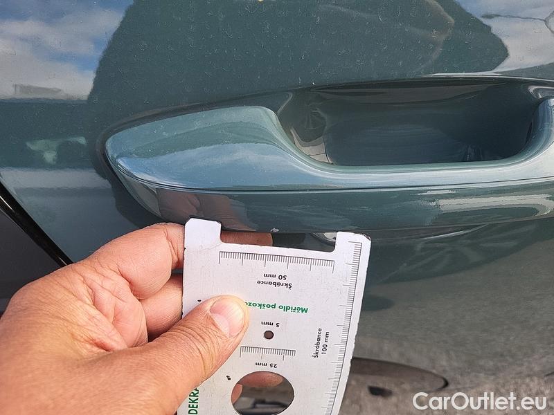  KIA  Niro  (2022)  1.6GDI HEV Premium AT 5d #22