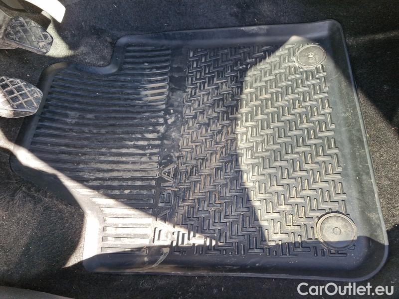  Skoda  Fabia  (PJ3) (2021)  Com.1.0TSI 70 Style #2