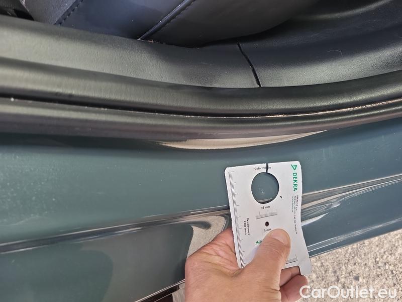  KIA  Niro  (2022)  1.6GDI HEV Premium AT 5d #23