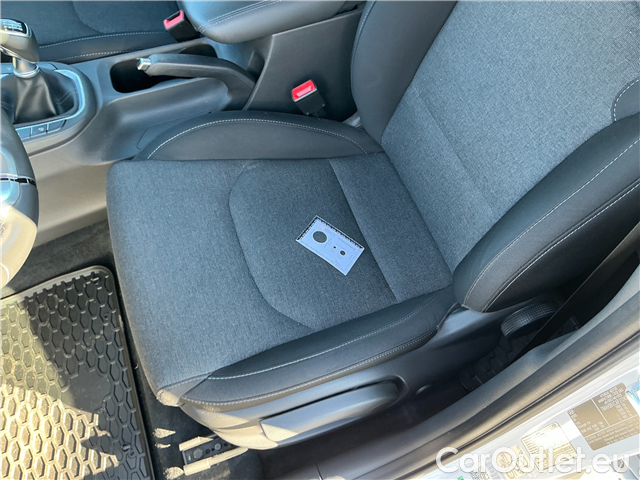  Hyundai  i30  1.5i Smart kombi 5d #13