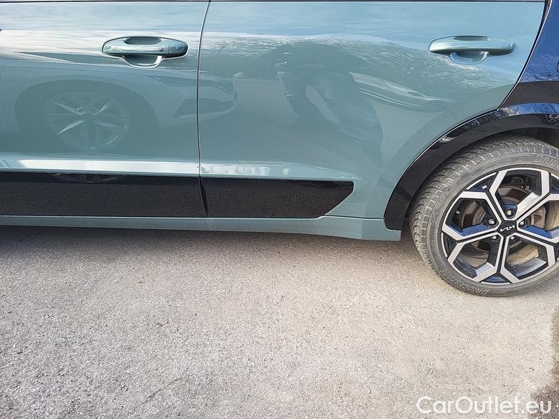  KIA  Niro  (2022)  1.6GDI HEV Premium AT 5d #20