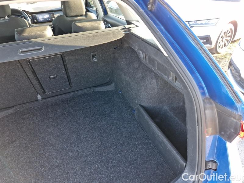  Skoda  Octavia  Combi (NX3)(2020) Oct.Combi 2.0TDI 85 Ambition #19