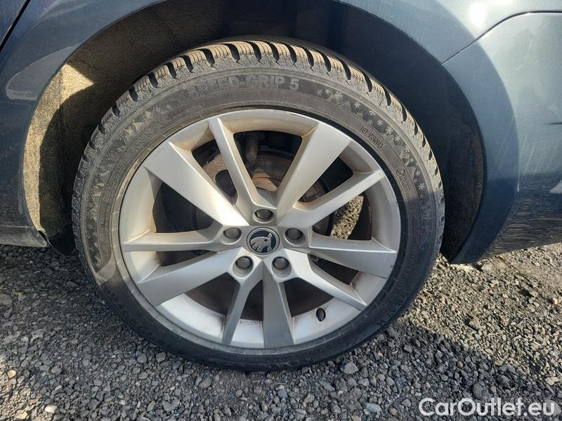  Skoda  Octavia  Combi  (5E5)(03.2017->) Co2.0TDI110 Style DSG #4
