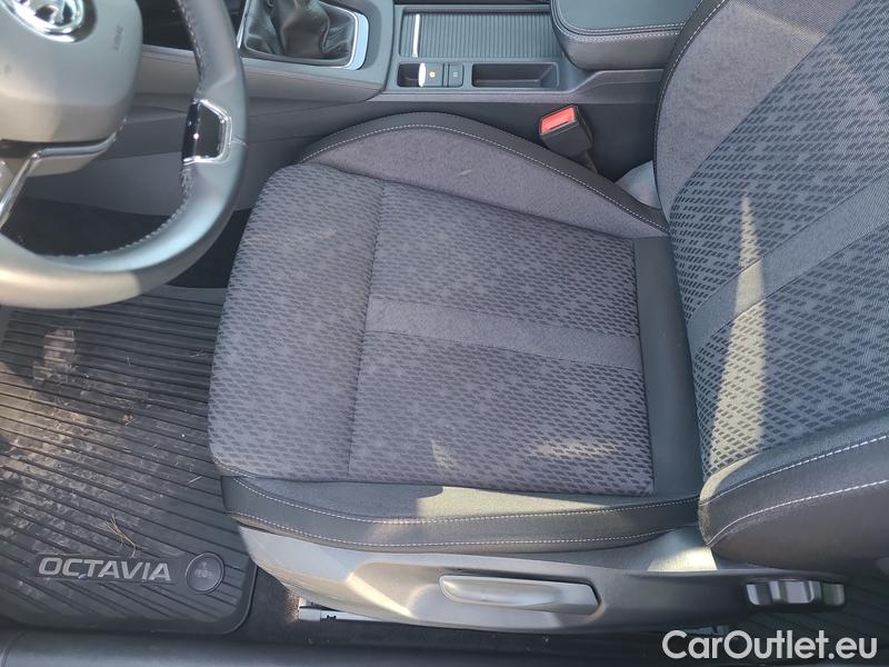  Skoda  Octavia  Lim. (NX3)(2020)  1.5TSI 110 Style 5d #8