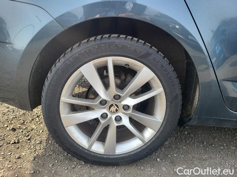  Skoda  Octavia  Combi  (5E5)(03.2017->) Co2.0TDI110 Style DSG #5