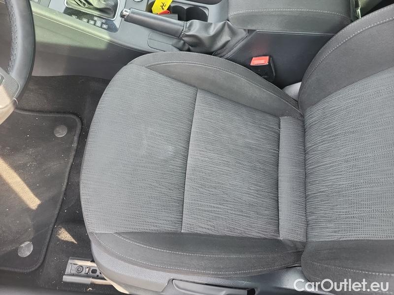  Skoda  Octavia  Combi  (5E5)(03.2017->) Co2.0TDI110 Style DSG #2