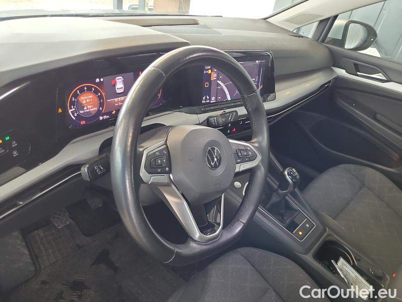 Volkswagen  Golf  VIII (CD1) (2019) 1.5TSI 96 Life 5d #8
