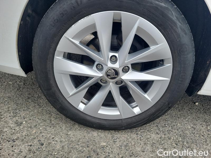  Skoda  Octavia  Combi (NX3)(2020) Oct.Combi 1.5TSI 110 Style #12