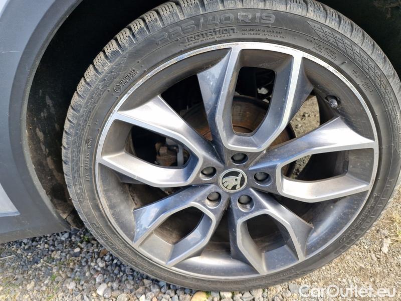  Skoda  Octavia  Combi (NX3)(2020) Oct.C. 2.0TDI 147 Scout 4x4 AT #9