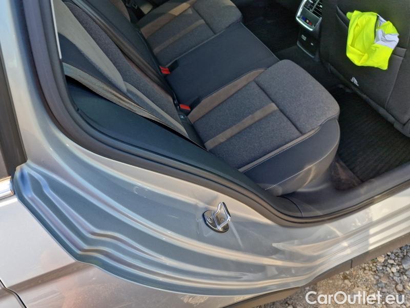  Skoda  Octavia  Combi (NX3)(2020) Oct.C. 2.0TDI 147 Scout 4x4 AT #21