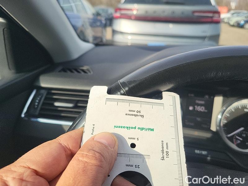  Skoda  Octavia  Combi  (5E5)(03.2017->) Co2.0TDI110 Style DSG #12