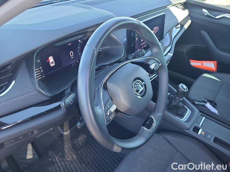  Skoda  Octavia  Lim. (NX3)(2020)  1.5TSI 110 Style 5d #9