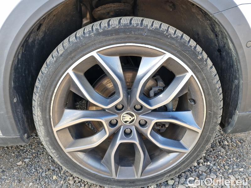  Skoda  Octavia  Combi (NX3)(2020) Oct.C. 2.0TDI 147 Scout 4x4 AT #25