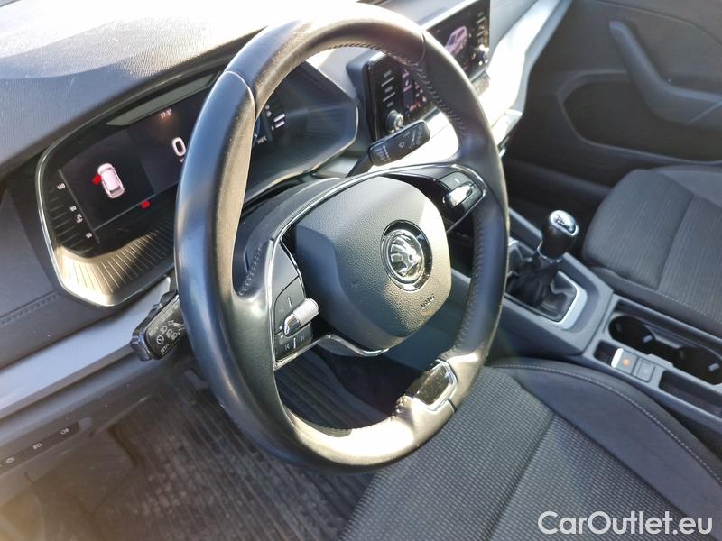  Skoda  Octavia  Combi (NX3)(2020) Oct.Combi 2.0TDI 85 Ambition #6