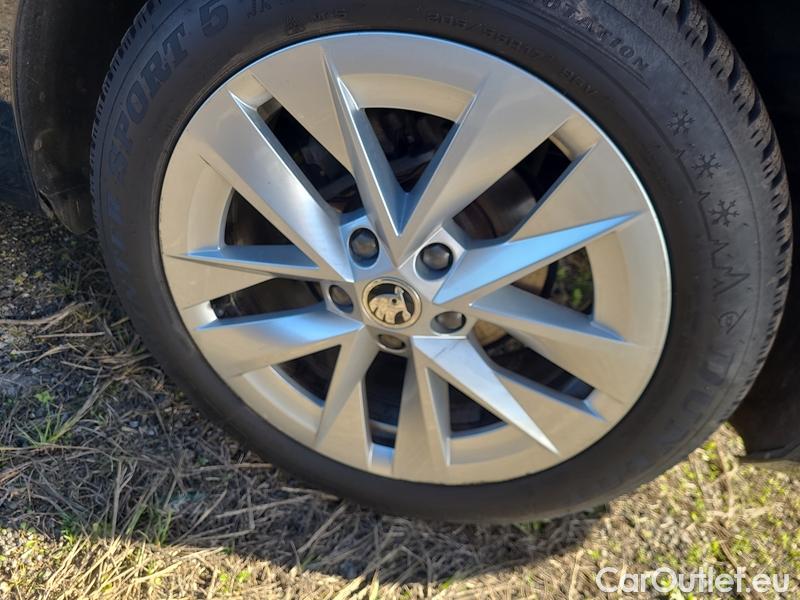  Skoda  Octavia  Lim. (NX3)(2020)  1.5TSI 110 Style 5d #11