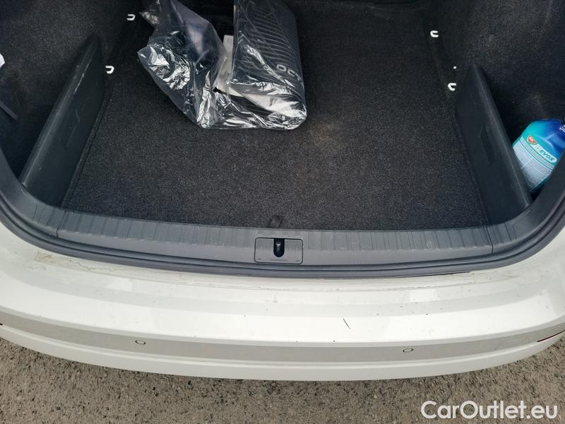  Skoda  Octavia  Combi (NX3)(2020) Oct.Combi 1.5TSI 110 Style #10