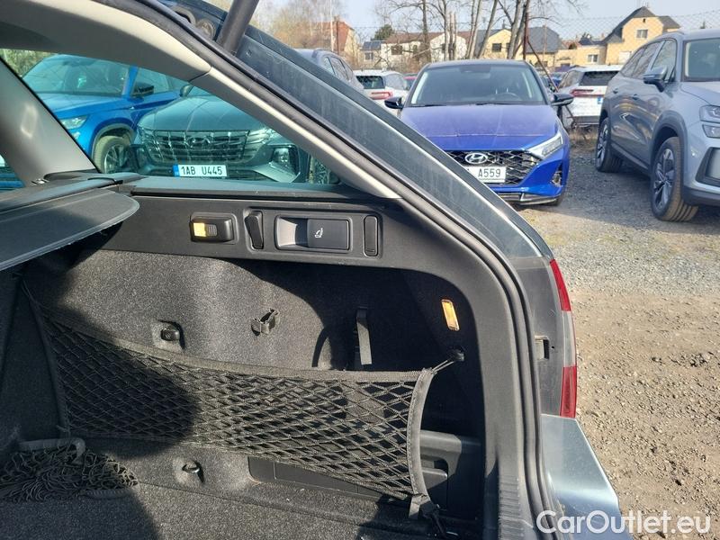  Skoda  Octavia  Combi  (5E5)(03.2017->) Co2.0TDI110 Style DSG #11