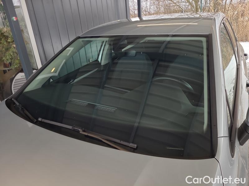  Volkswagen  Golf  VIII (CD1) (2019) 1.5TSI 96 Life 5d #1