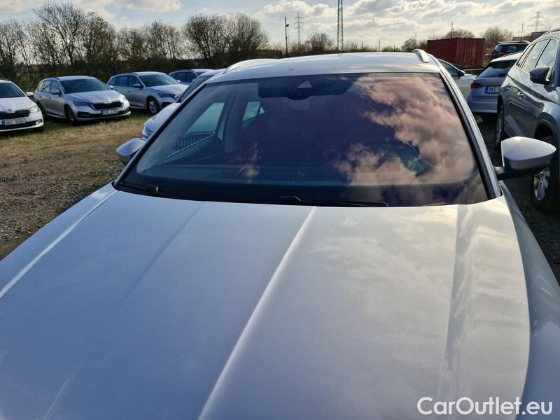  Skoda  Octavia  Combi (NX3)(2020) Oct.C. 2.0TDI 147 Scout 4x4 AT #1