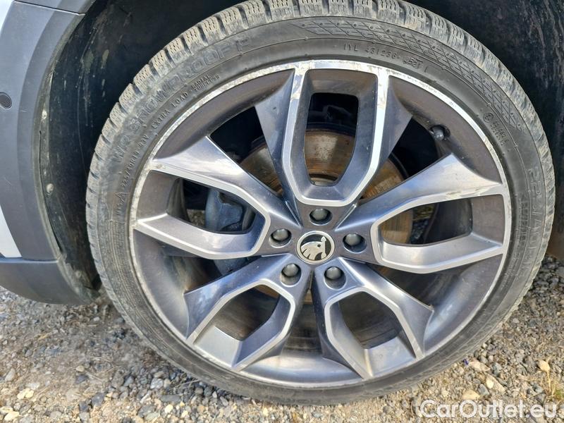  Skoda  Octavia  Combi (NX3)(2020) Oct.C. 2.0TDI 147 Scout 4x4 AT #3