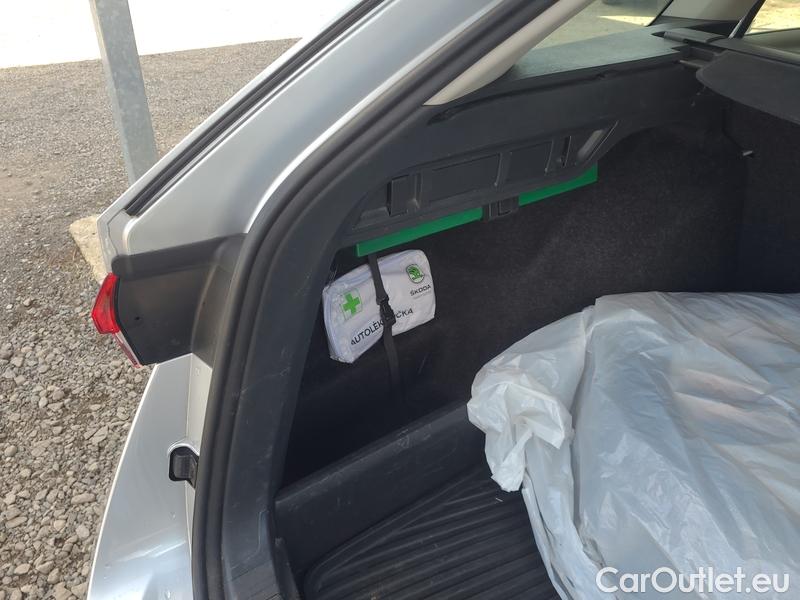  Skoda  Octavia  Combi (NX3)(2020) Oct.C.2.0TDI 110 4x4 Ambit AT #14