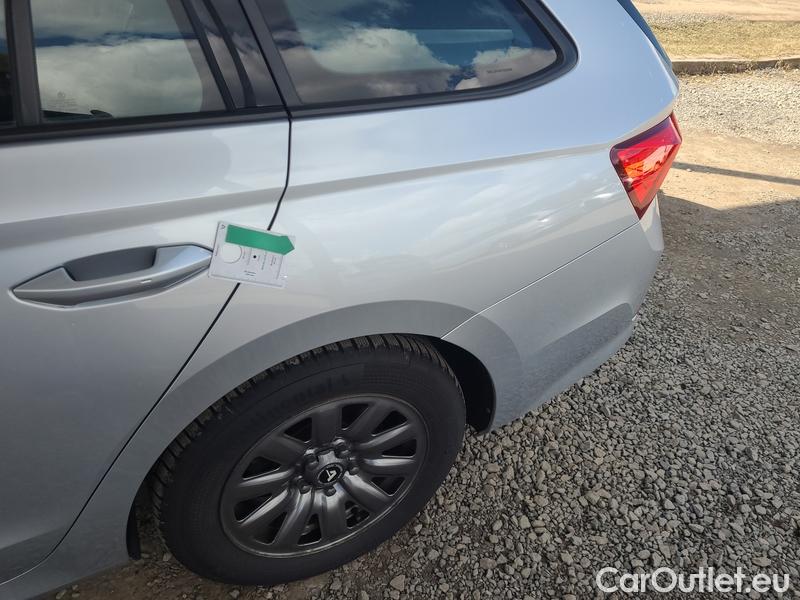  Skoda  Octavia  Combi (NX3)(2020) Oct.C.2.0TDI 110 4x4 Ambit AT #4