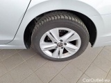  Volkswagen  Golf  VOLKSWAGEN VARIANT / 2019 / 5P / STATION WAGON 2.0 TDI SCR 85KW LIFE DSG #96