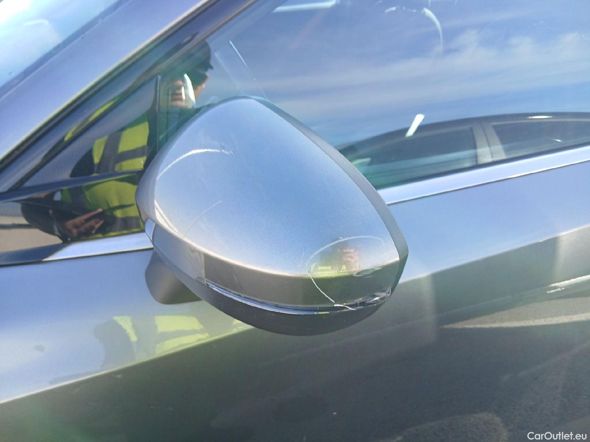  Nissan  Qashqai NISSAN  / 2021 / 5P / todoterreno DIG-T 116kW (158CV) mHEV Xtronic Acenta (AC) #12