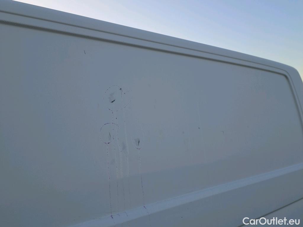  Land Rover  Discovery VOLKSWAGEN Transporter / 2020 / 4P / furgón Furgón Corto TN 2.0 TDI 81kW (110CV) #1