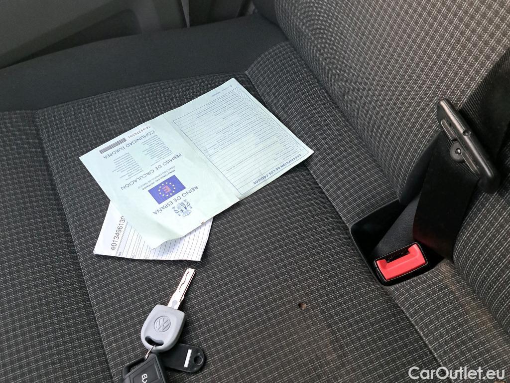  Land Rover  Discovery VOLKSWAGEN Transporter / 2020 / 4P / furgón Furgón Corto TN 2.0 TDI 81kW (110CV) #27