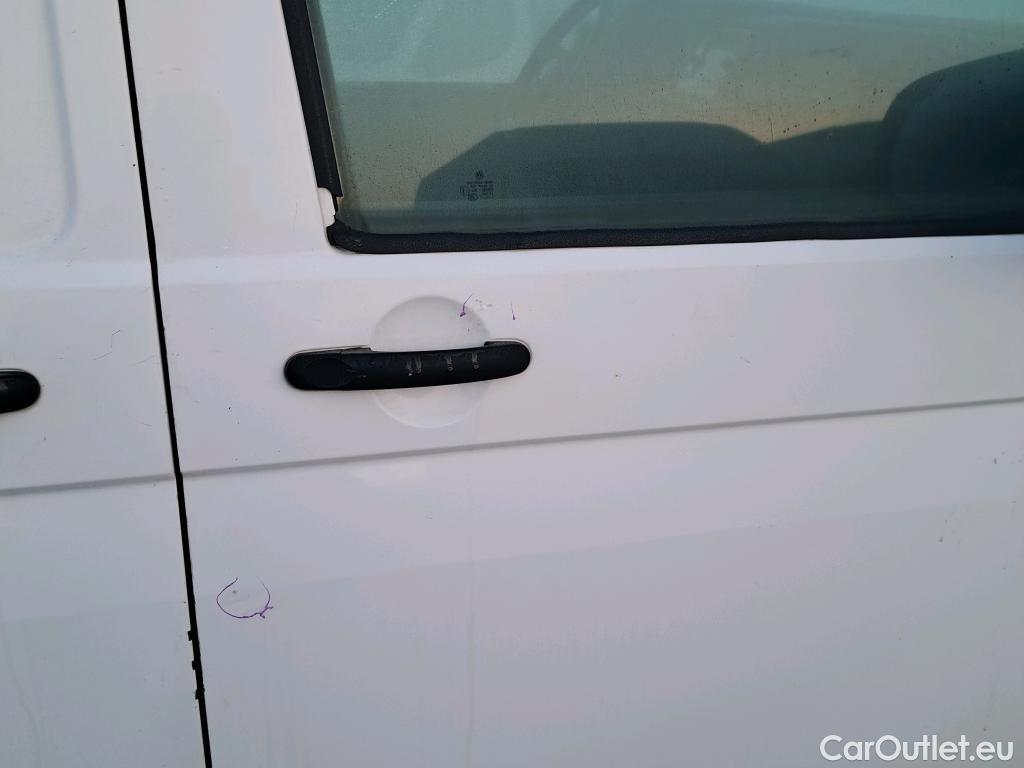  Land Rover  Discovery VOLKSWAGEN Transporter / 2020 / 4P / furgón Furgón Corto TN 2.0 TDI 81kW (110CV) #43