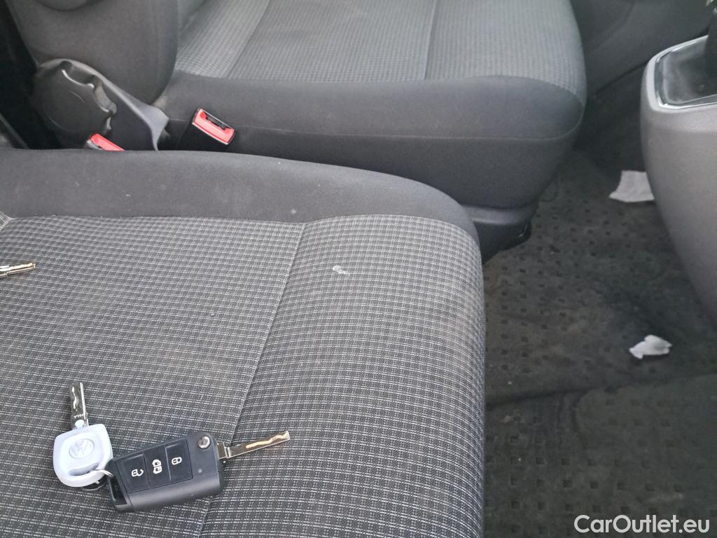  Land Rover  Discovery VOLKSWAGEN Transporter / 2020 / 4P / furgón Furgón Corto TN 2.0 TDI 81kW (110CV) #46