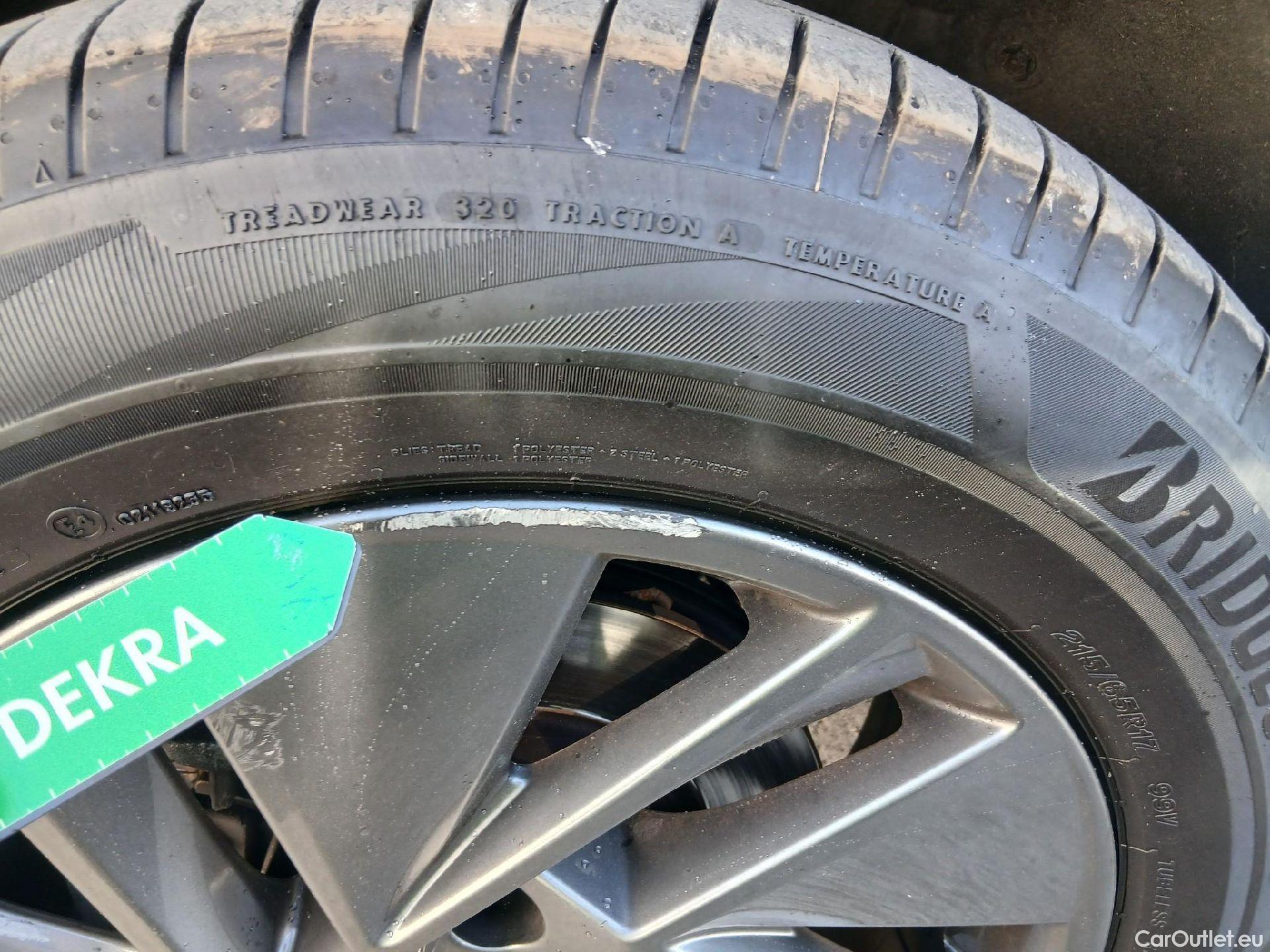  Nissan  Qashqai NISSAN  / 2021 / 5P / todoterreno DIG-T 116kW (158CV) mHEV Xtronic Acenta (AC) #1