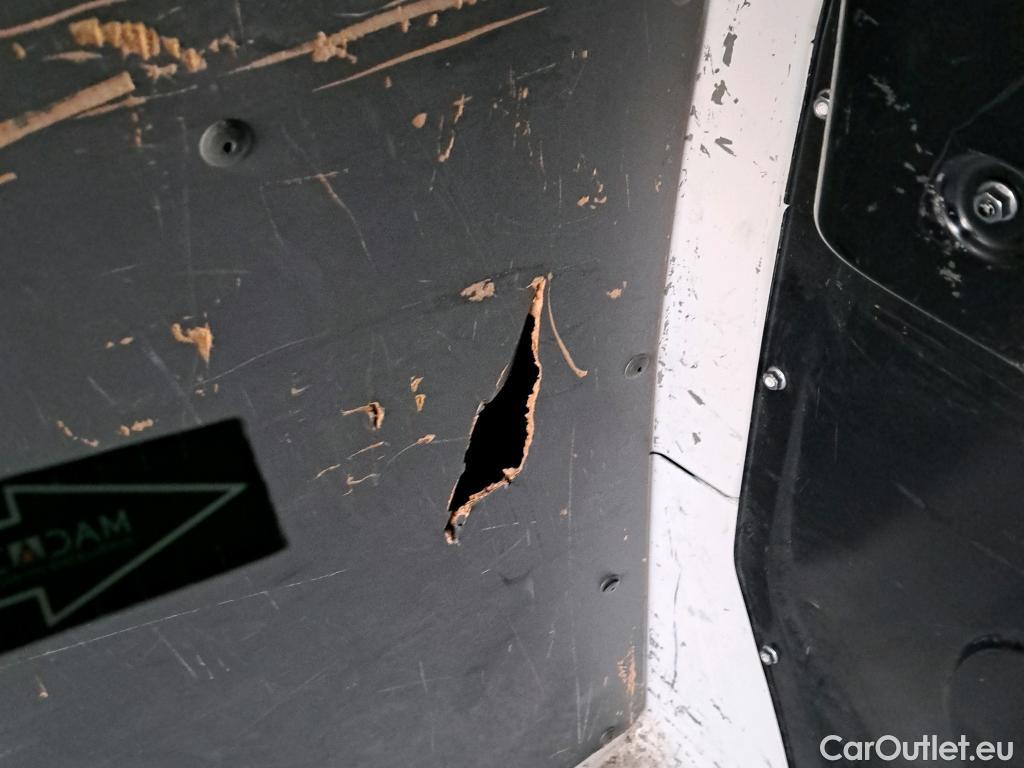  Land Rover  Discovery VOLKSWAGEN Transporter / 2020 / 4P / furgón Furgón Corto TN 2.0 TDI 81kW (110CV) #30