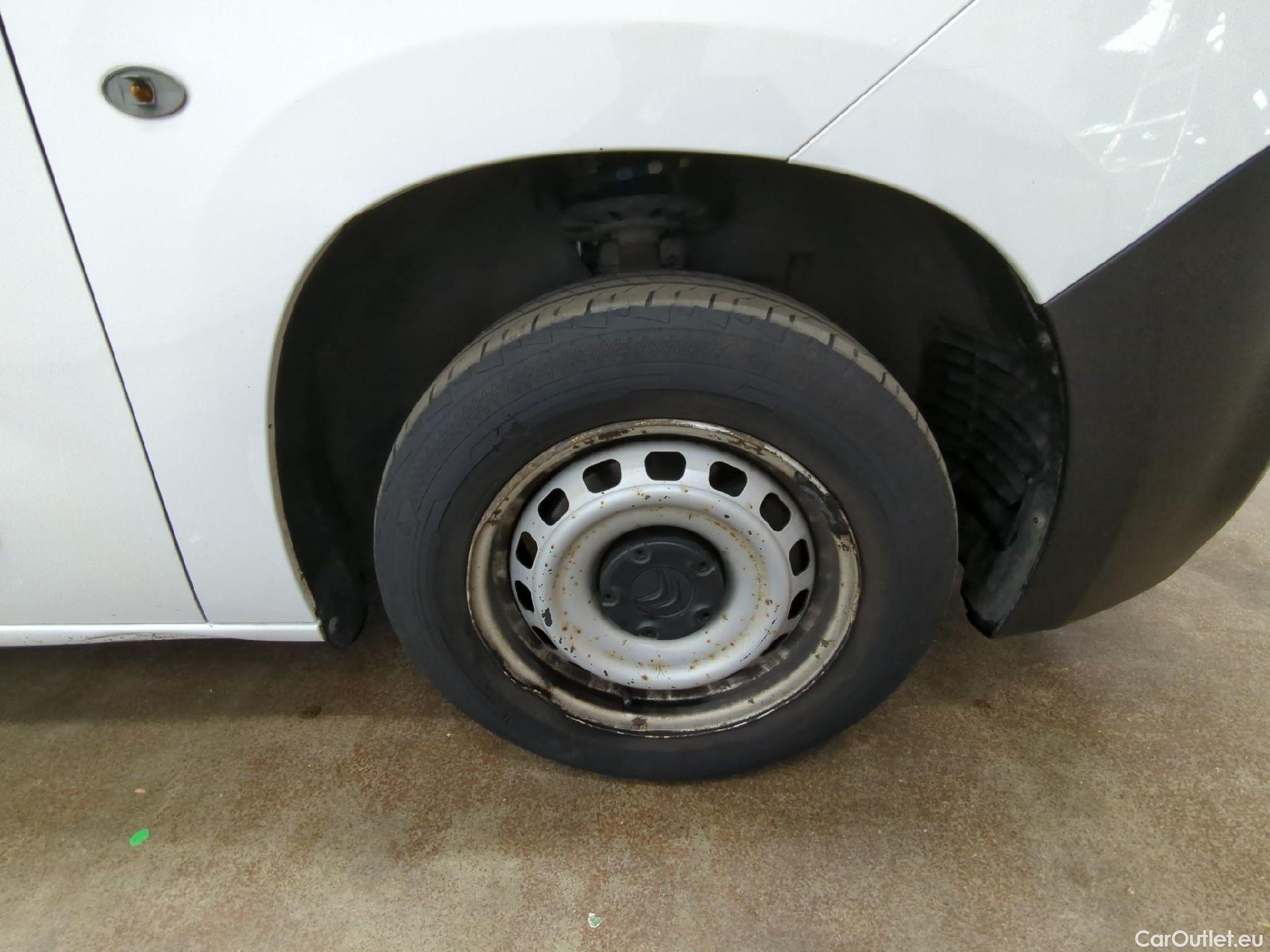  Citroen  Berlingo  Fourgon Club M 650 1.5 BlueHDi 75CV BVM5 E6dT #31