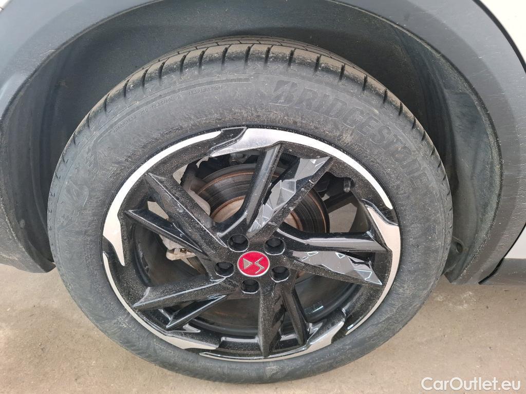  DS  DS7 DS DS 7 Crossback / 2017 / 5P / SUV E-TENSE 225 PERFORMANCE Line + #20