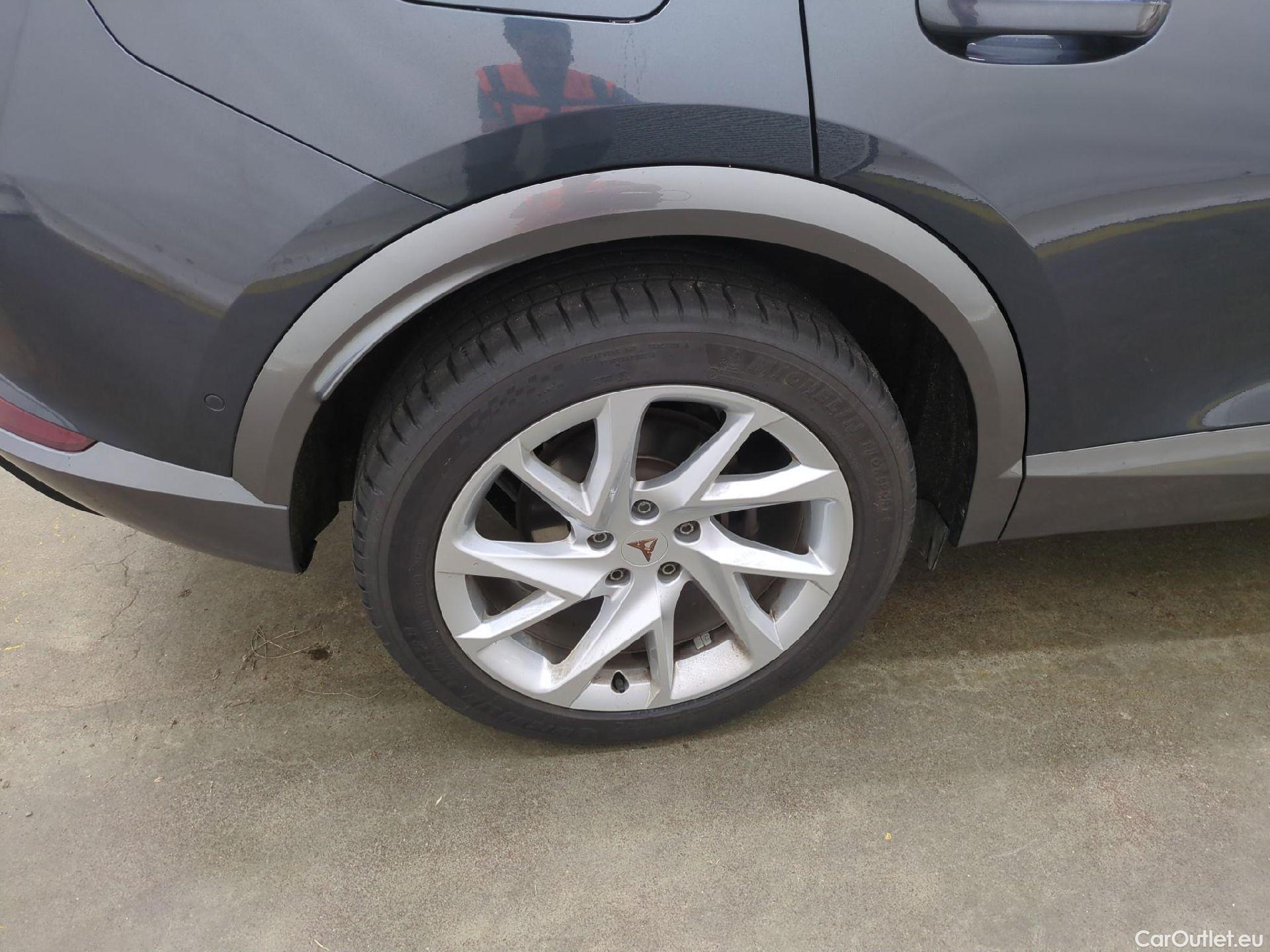  Cupra  Formentor CUPRA  / 2020 / 5P / SUV 1.4 e-HYBRID 204ch DSG6 Business Edition #9