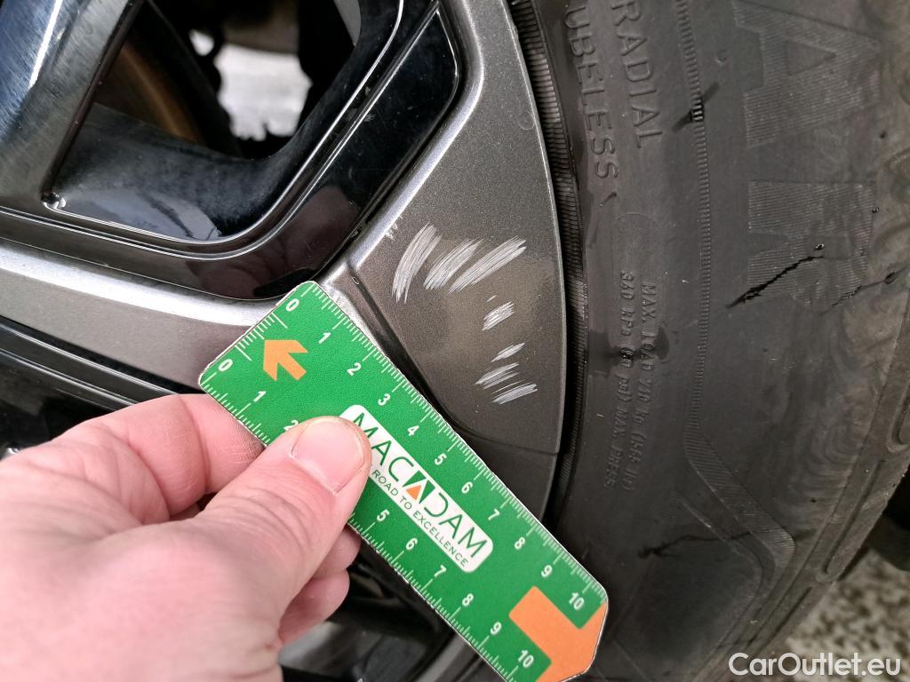  Citroen  C4 CITROEN  X / 2022 / 4P / Berline PureTech 130 S&S EAT8 Feel Pack #38