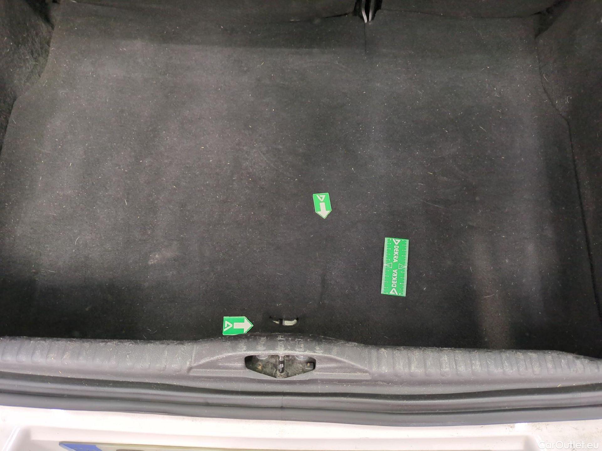  Citroen  C3  C-Series 1.5 BlueHDI 100CV BVM6 6E #9