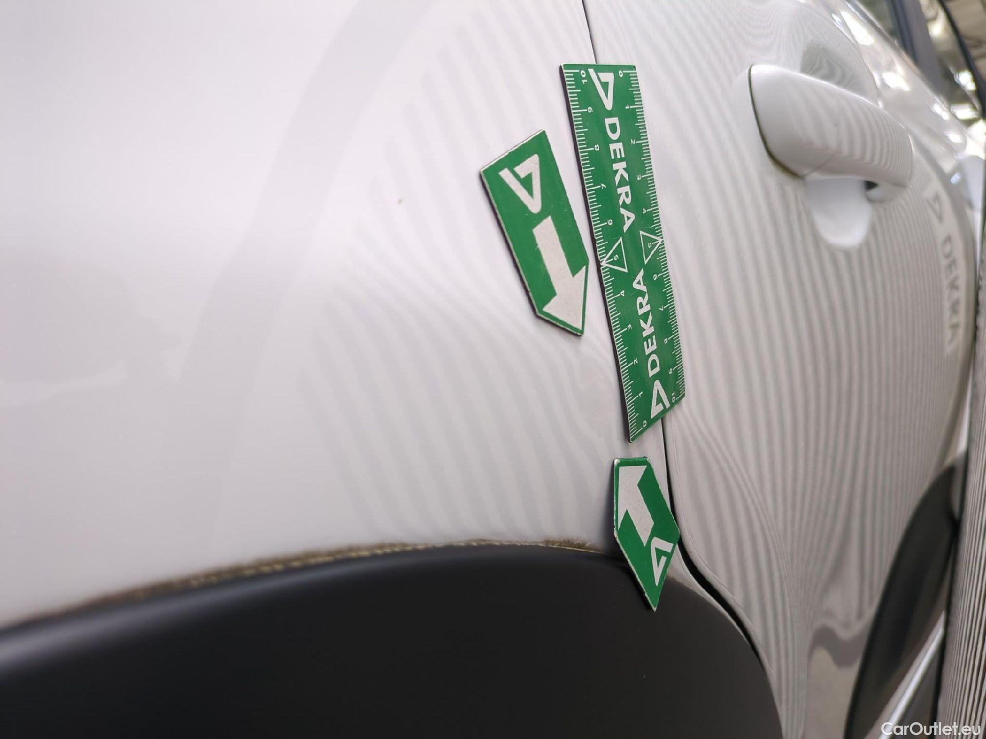  Citroen  C3  C-Series 1.5 BlueHDI 100CV BVM6 6E #27