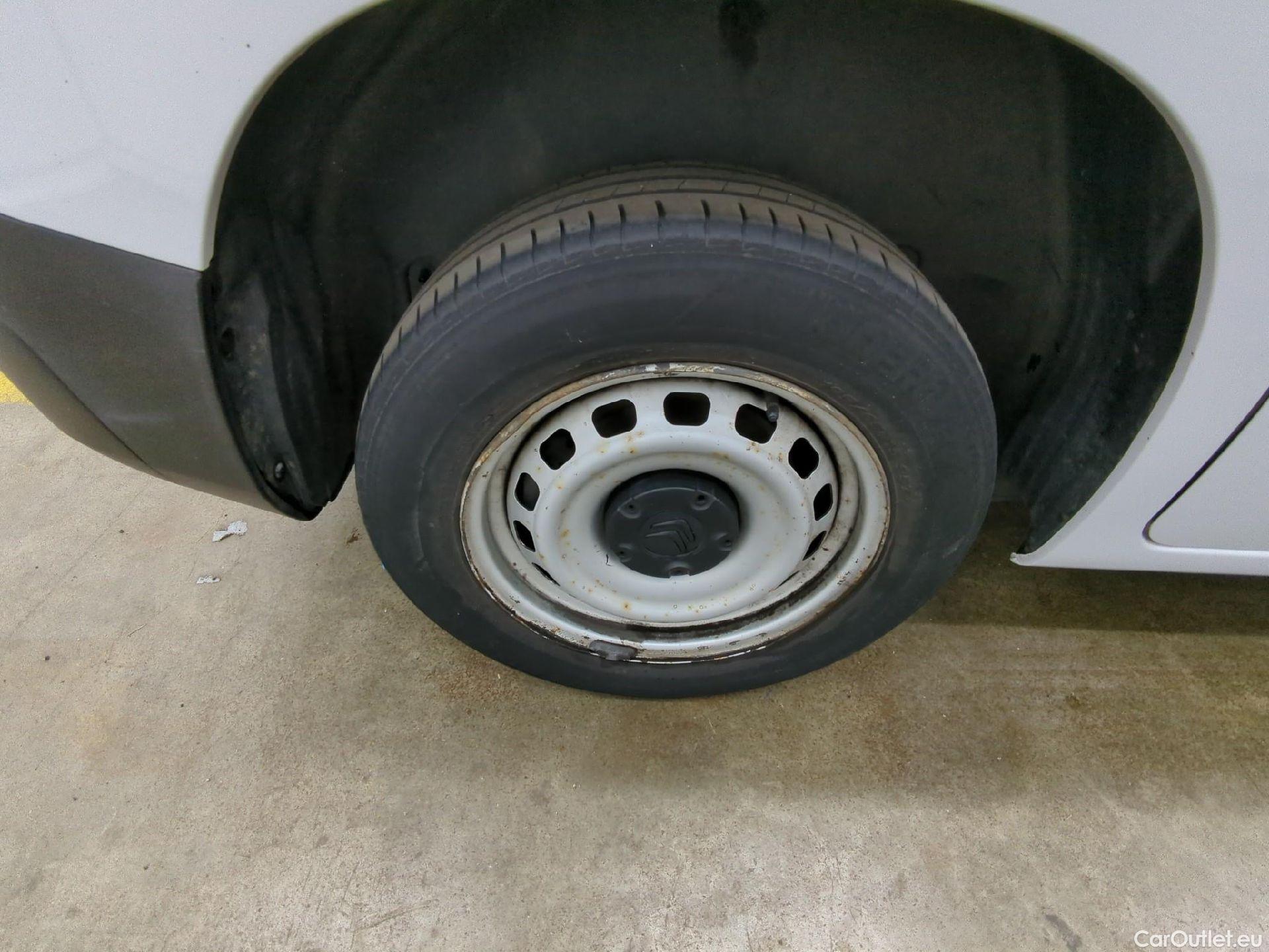  Citroen  Berlingo  Fourgon Club M 650 1.5 BlueHDi 75CV BVM5 E6dT #28