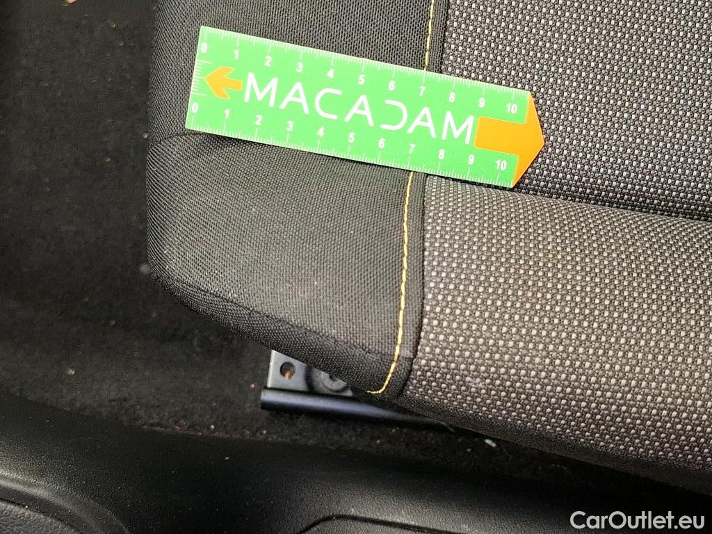  Citroen  C3  Société Feel Nav 1.2 PureTech 80CV BVM5 E6 #13