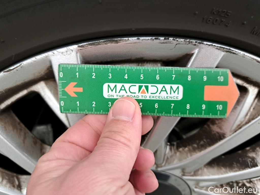  Fiat  500 FIAT  / 2015 / 3P / Berline Hybrid 1.0 BSG 70 ch Dolcevita #13